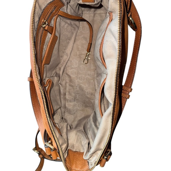 MICHAEL KORS Large Olivia Satchel - Picture 7 of 12